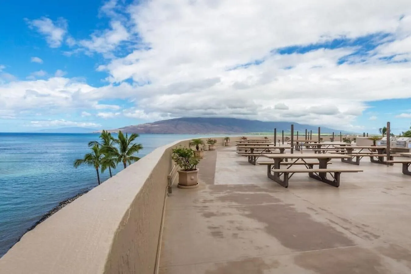 Menehune Shores 227 Condo Kihei